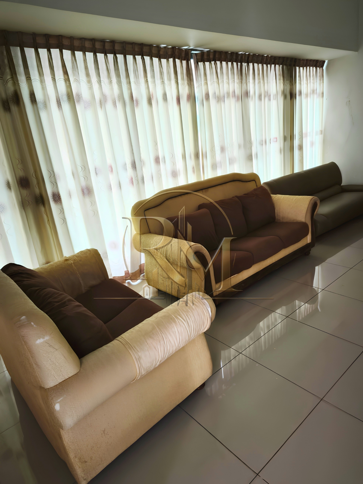 Single Storey Semi Detached FOR RENT @ Curtin Water, Senadin